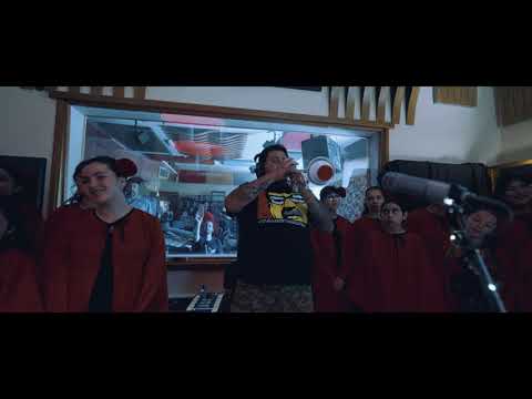 Macha y El Bloque Depresivo & Coro Infanto Juvenil Villarrica - La Carretera