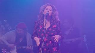 Breathin song artwork