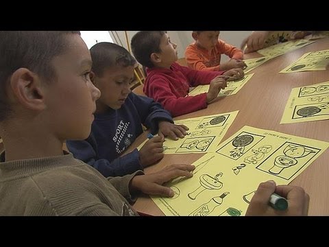 Education: The key to integrating the Roma community - right on