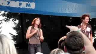 Pat Monahan &amp; Brandi Carlile - Pirate On The Run