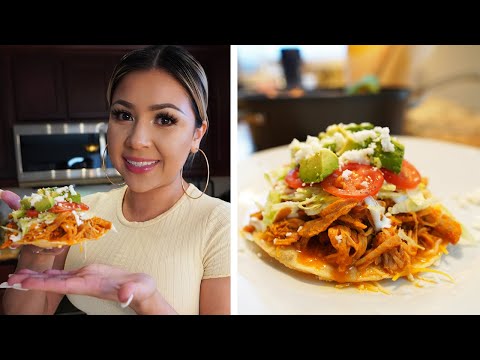 HOW TO MAKE RED CHILE PORK TOSTADAS | TOSTADAS DE...