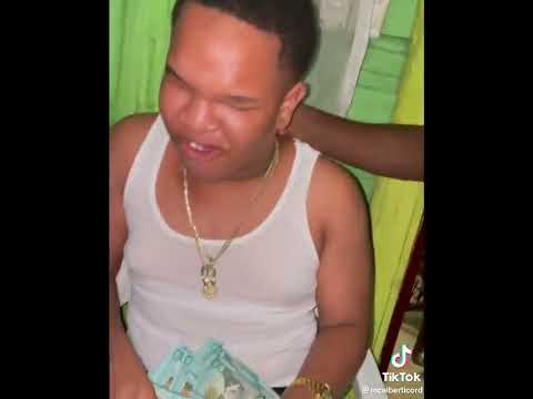 mc albertico le entrega mucho dinero ah isaias francotirador