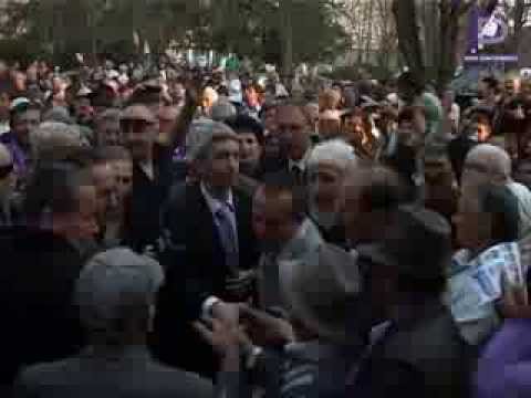 Dan Diaconescu, omul care a îmbrățișat peste un milion de români! Bălcești, Vâlcea, Romania