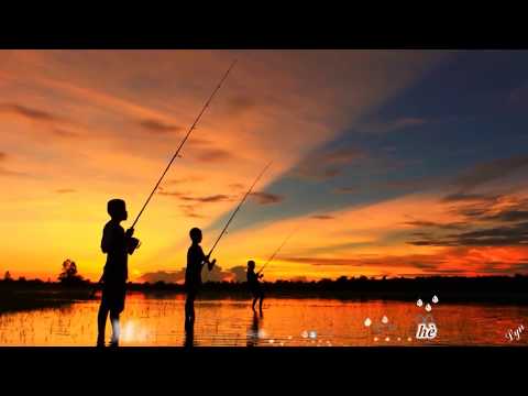 Thể hiện bởi Hương Thủy