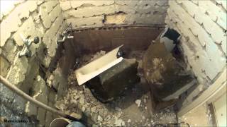 שיפוץ דירה - שבירת אמבטיה וקירות