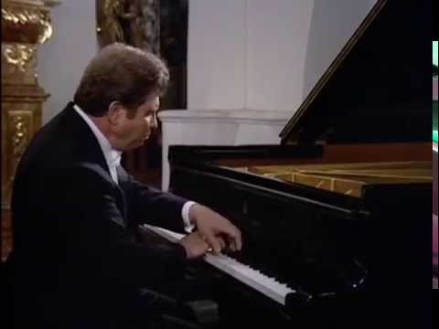 Mendelssohn - Song without Words in C major, op.67 no.4, "Spinnerlied" - Emil Gilels
