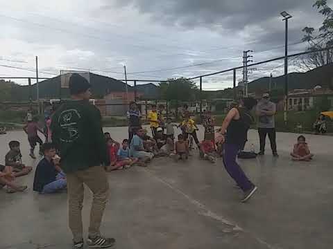 Battle Munay-chasky jam- 1vs1/top rocking