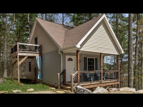 Modern Mountain Cottage Just Minutes from Downtown! | 201 Pine Ridge Rd | Mars Hill, NC