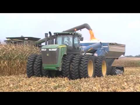 John Deere 9460R Tractor with Triple Tires