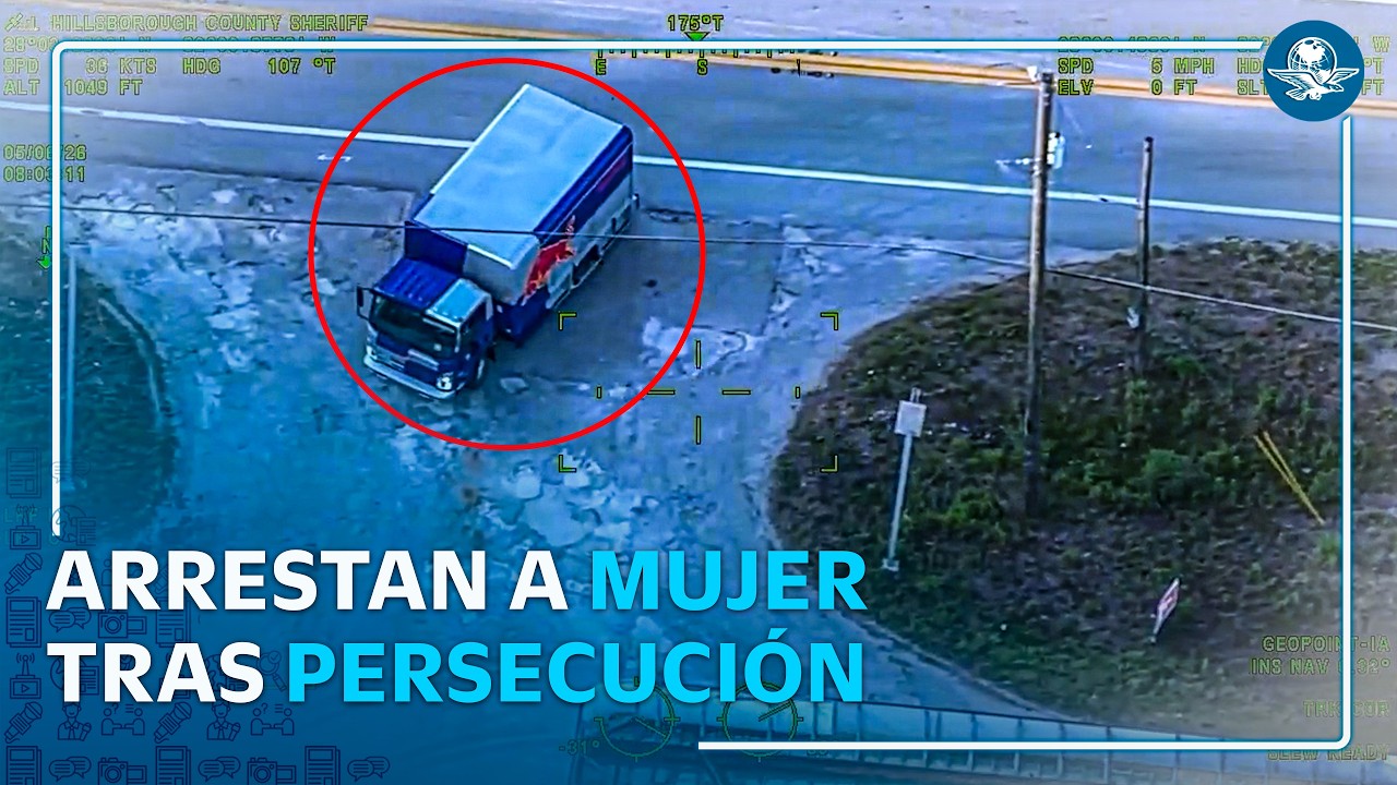 Mujer roba camión de reparto y protagoniza persecución