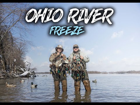 Beauhunting Ohio River In A Freeze (All The Ducks Got Pushed To The River)