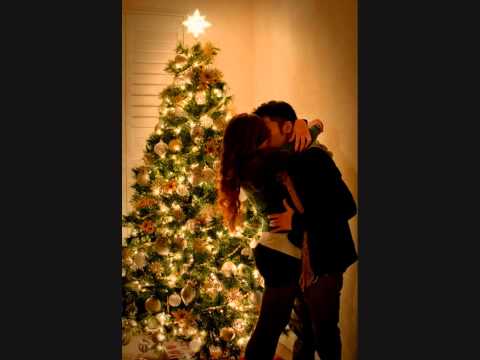 Divelorie (YOGz) Ft Shikss & Justice - BON PASKU (Kerst)