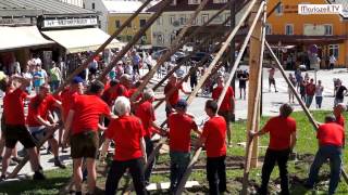 preview picture of video '1. Mai 2012 - Maibaum aufstellen in Mariazell'