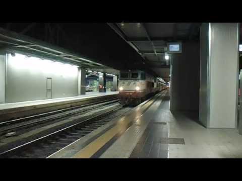 E656.046 + E656.099 in partenza con l' ICN 1955 Roma Termini - Siracusa/Palermo Centrale