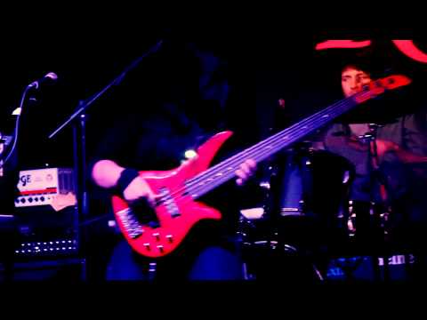 Combustión Espontánea | B (DVD En Vivo en Club R 22-06-13)