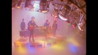 The Jesus & Mary Chain- Sidewalking (Video)