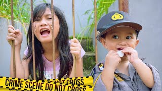 Download lagu VLOG LUCU AZAM JADI POLISI 👮 Tangkap Anak Buang Sampah Sembarangan 🥵 mp3