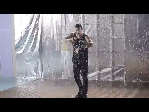 Brian West dancing in Alessia -Ploua Video 2013