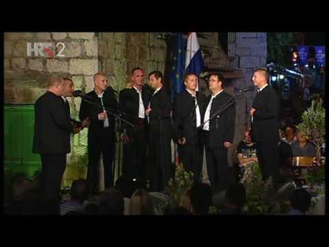 Sridu stabal u dubravi - Klapa Kožino - FDK 2013