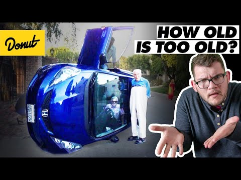 我們應該禁止老人開車嗎？| WheelHouse (Should We Ban Old People From Driving? | WheelHouse)