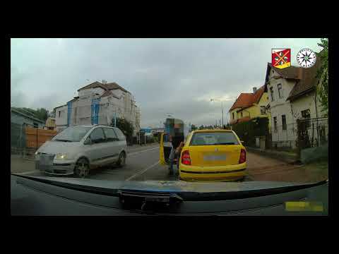 Nejdřív masturboval na veřejnosti, pak jezdil pod vlivem. Jste si na mě dneska zasedli, řekl policistům při kontrole