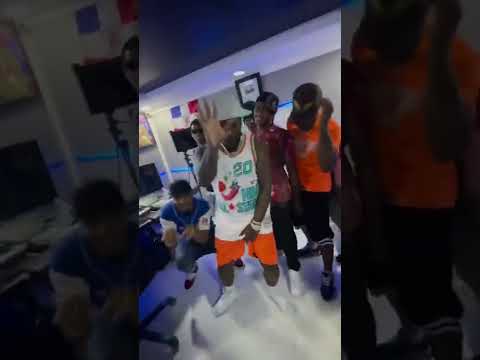 Ceky Vicini Viene Con Nuevo Tema Donde Leo RD I DUVM