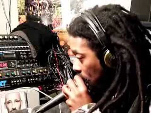 Gregory Fabulous in the studio