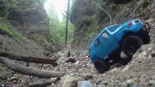 preview picture of video 'Tamiya Toyota FJ Cruiser on RipSaw Canyon Trial'
