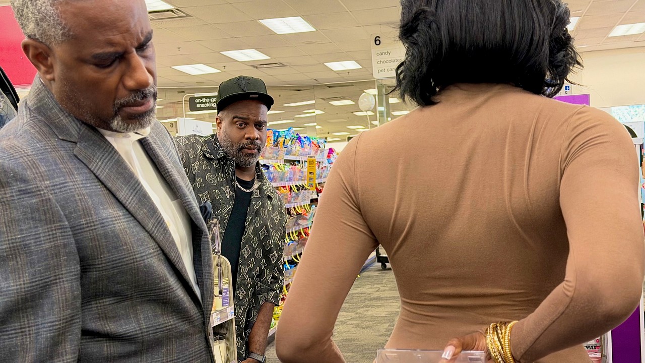 Nina and Mr. Mitchell run into her ex sugar daddy!