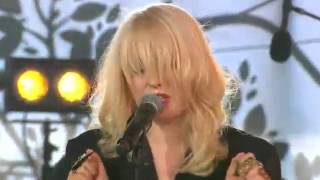 Amanda Jenssen sings Dry My Soul live 2012