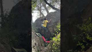 Video thumbnail de Las vascas, 6c. La Riba