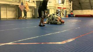 preview picture of video 'May 20th 2011 MDW Combatives 185 lb Cons. Semis- CPT Klimkowski'