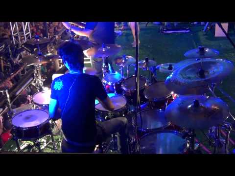 Rodrigo Skill com Thaeme & Thiago - música "Ai que dó!".