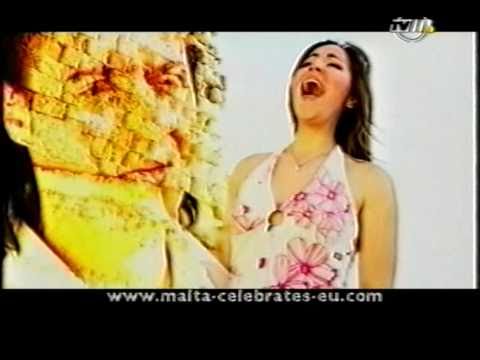 Julie & Ludwig - Fil-Port Ma' L-Ewropej