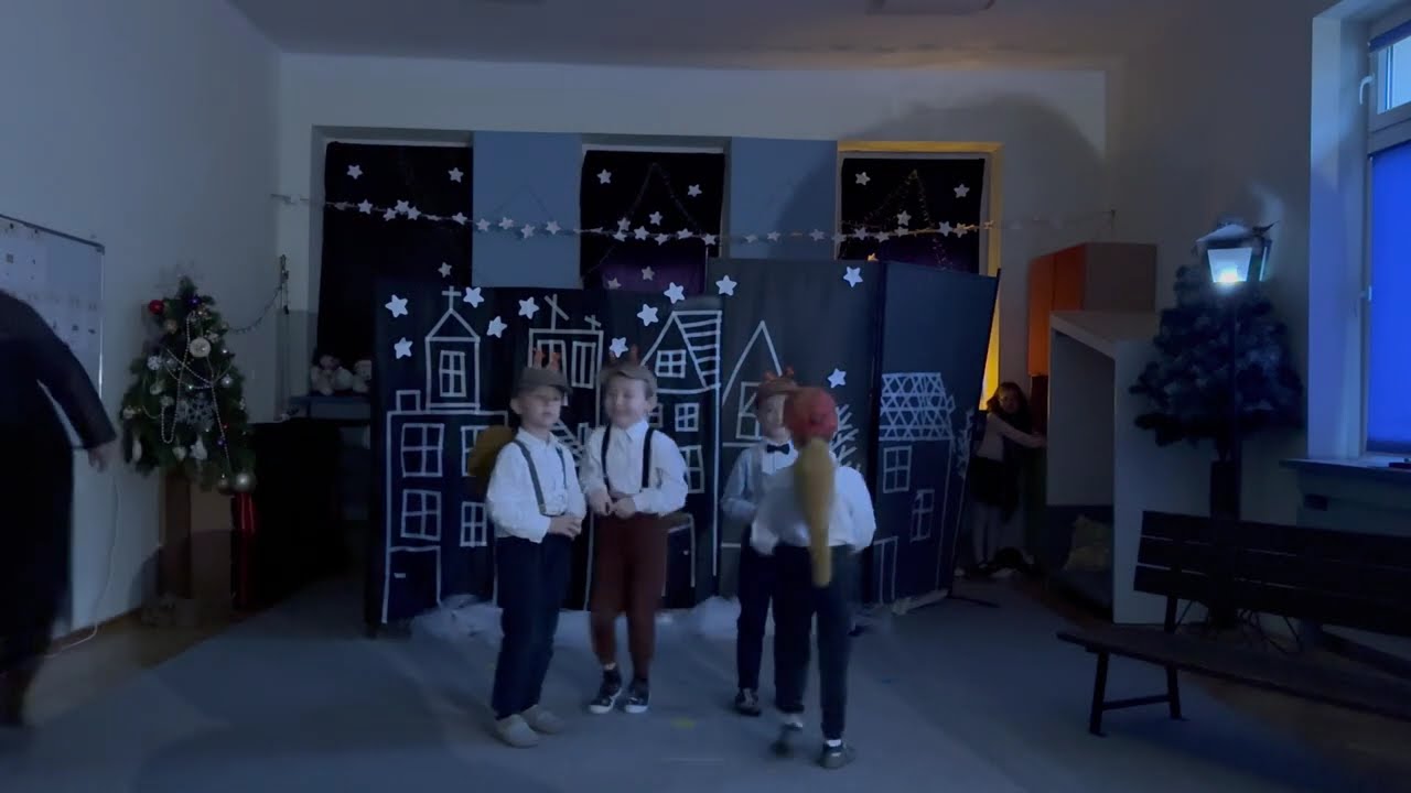 Grupa Niebieska i wzruszająca inscenizacja „Dziewczynki z zapałkami”