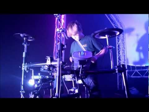 Jenevernacht 2012 Raffa Ciello VS DrumNoize