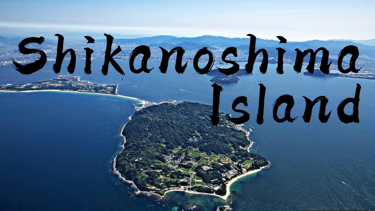 Experience bird's-eye view over the breathtaking Shikanoshima.