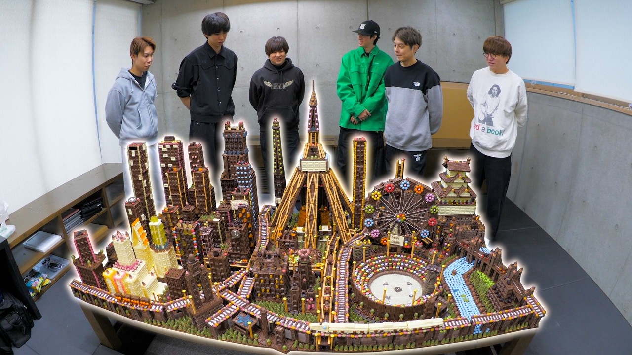 お菓子の巨大都市を食べてみた！！！！