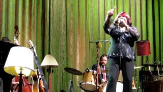 John Henry in Bochum. Masterful performance. Sista Jean and Hugh Laurie.