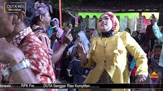 Download lagu WAHYU KIDUNG KOLOSEBO Manten Putri Heboh Jogete - SUPRA NADA mp3 Download lagu WAHYU KIDUNG KOLOSEBO Manten Putri Heboh Jogete - SUPRA NADA mp3