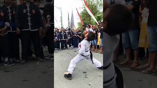 Download lagu Aksi salto siswa ikspi kera sakti #pencaksilat mp3 Download lagu Aksi salto siswa ikspi kera sakti #pencaksilat mp3