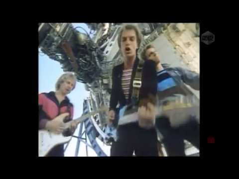 Dire Straits vs Police vs Blondie Soultans on the moon