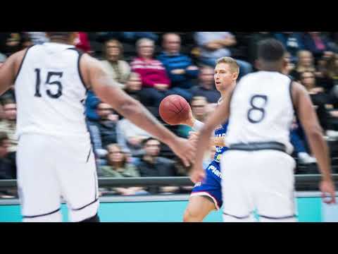 Bryce Douvier drive & dunk vs. Fryshuset Basket