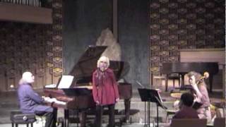 Hor Bakma (Don't Look Down)