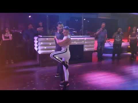 o Sergi & Daniela o Ngombelamento