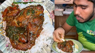 Download lagu Eating Lunch(Rice & Big Fish Curry) With Friends at Saiful's House mp3
