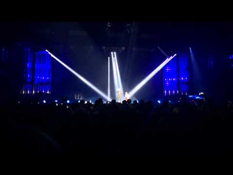 Gary Jules ft. Mylene Farmer "Mad World" (Tears For Fears c