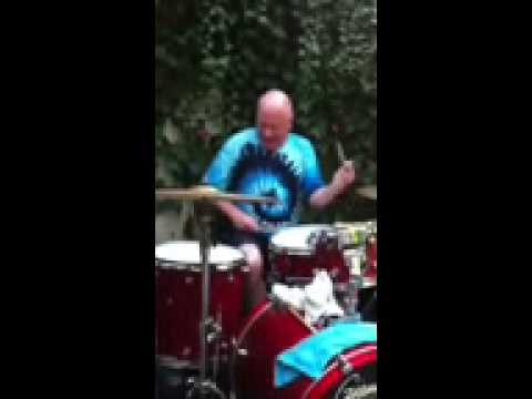 Roger Sullivan.The hillbilly drummer