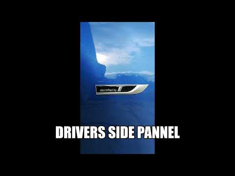 BMW 330e 2021 - New electrified by i badges / accents