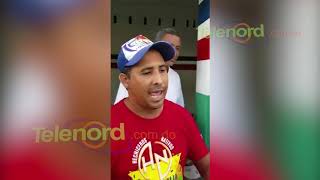 Alcaldesa de Salcedo y Bauta Rojas hacen graffitis de repudio a Ramfis Domínguez Trujillo en Salcedo